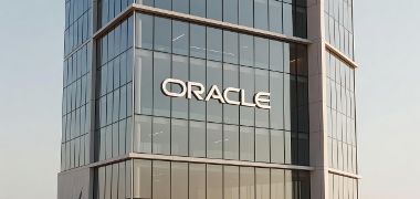 Oracle acelera a nuvem soberana no Oriente Médio para atender regras locais de dados