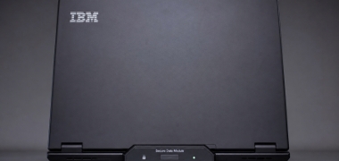 IBM e ServiceNow unem forças para IA empresarial enquanto bug expõe dados