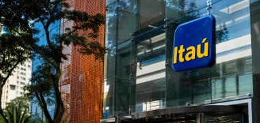 Itaú Empresas permite abertura de conta PJ com IA generativa